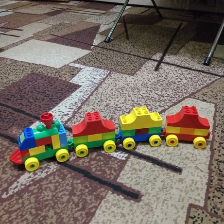 Lego duplo, паровозик и вагончики