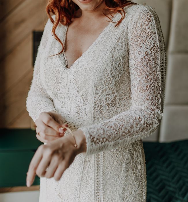 Suknia ślubna z koronki