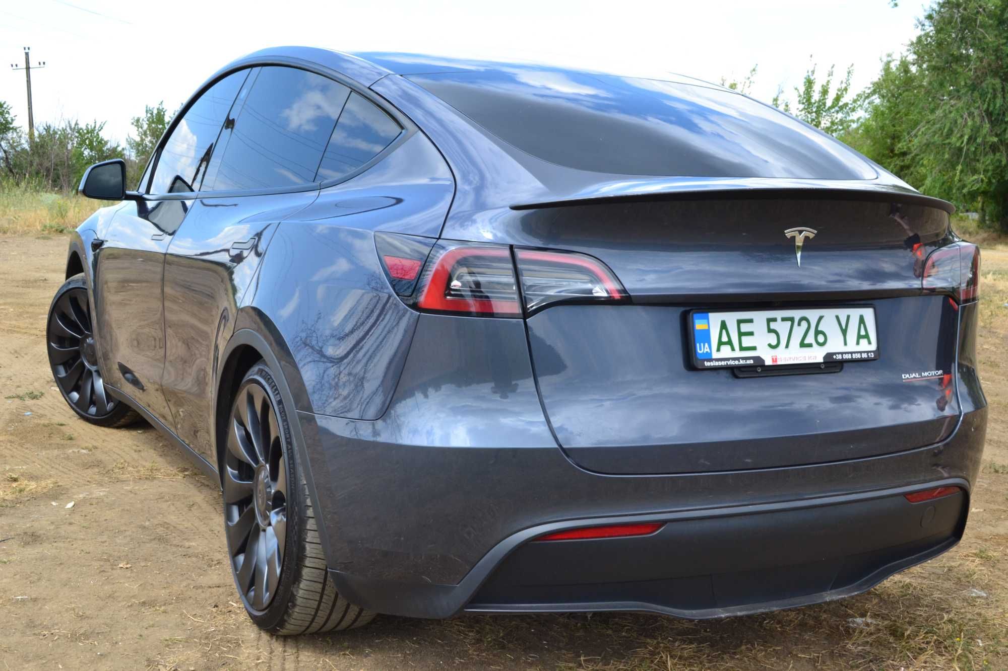 Авто на мероприятия и свадьбы Tesla Y perfomance