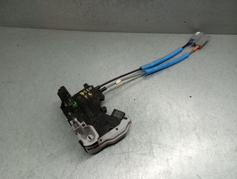 Fechadura / fecho porta frente esquerdo HYUNDAI Kauai (OS)