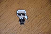metalowy KARL LAGERFELD przywieszka brelok