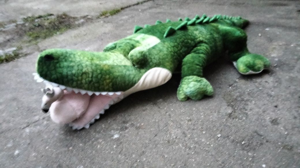 Peluche de crocodilo