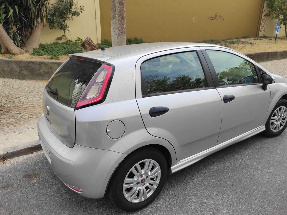 Punto, AC, airbag, 2014, 78.000km, jantes espec. Vá mecânico