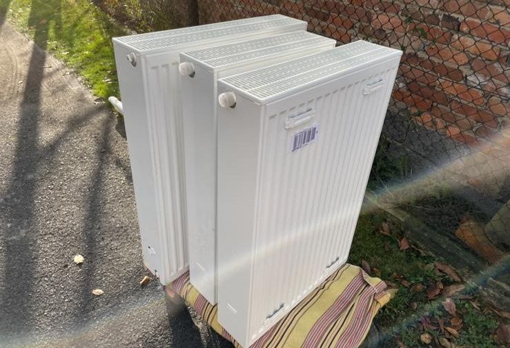 Grzejniki dostępne to: 900-500, oraz 900-600, oraz grzejnik łazienkowy