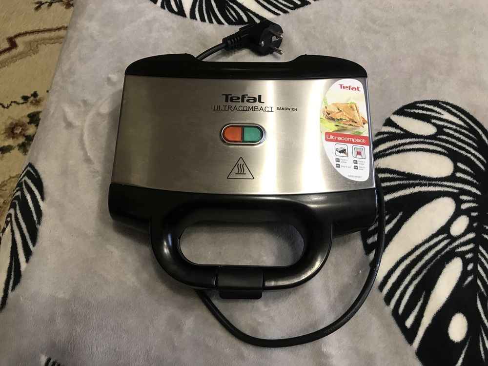 Продам бутербродницю Tefal 9000i s1