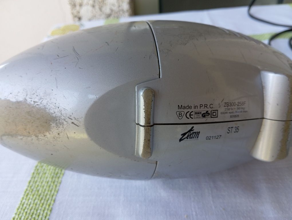 Aspirador de fio da marca Team