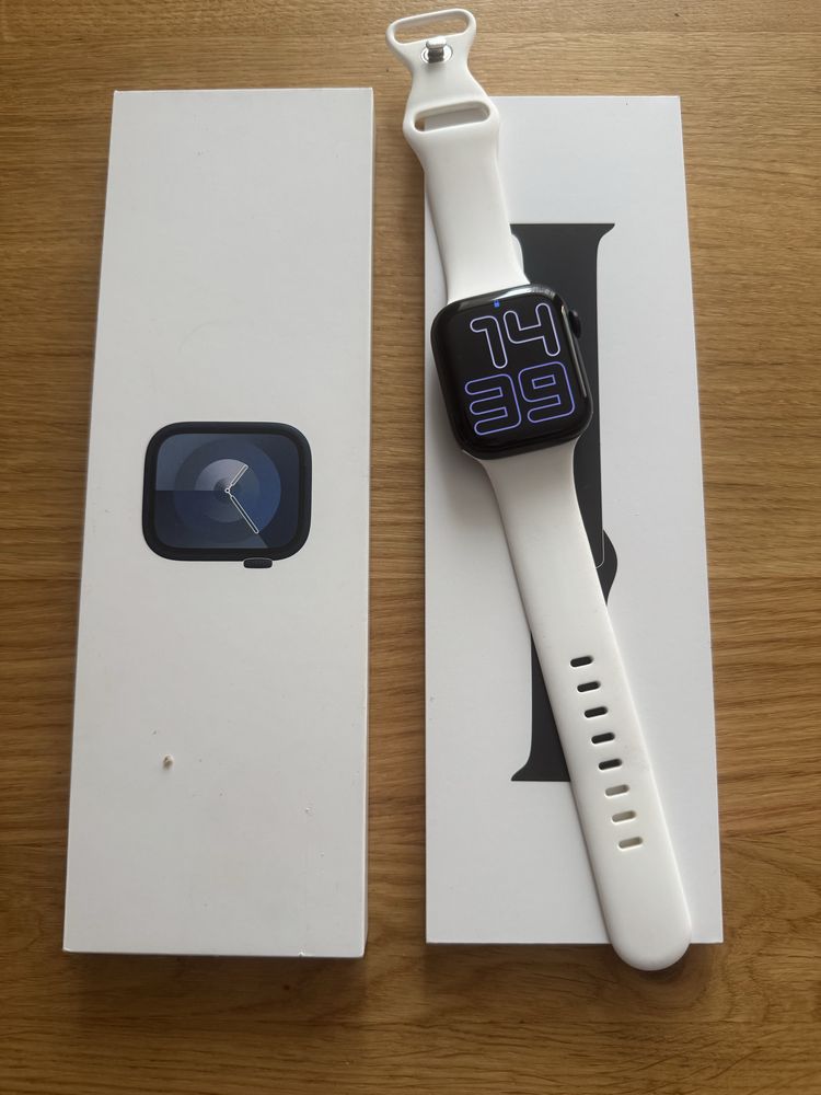 Apple Watch series 9 GPS + Cellular
