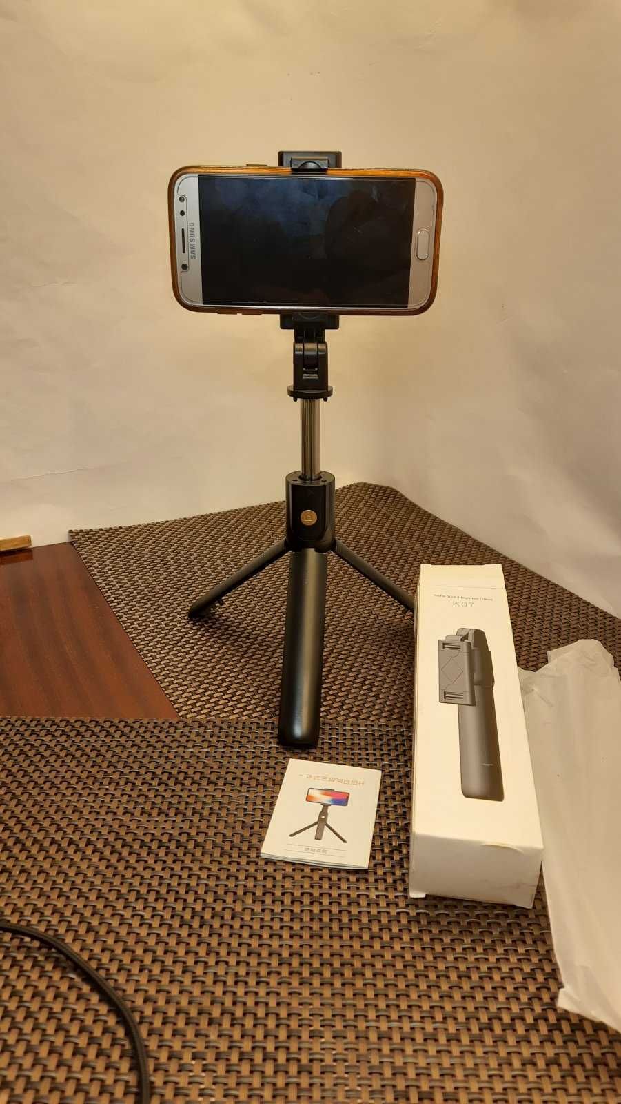 Селфі-палиця для телефону Tripod K07 пульт Bluetooth Штатив Монопод