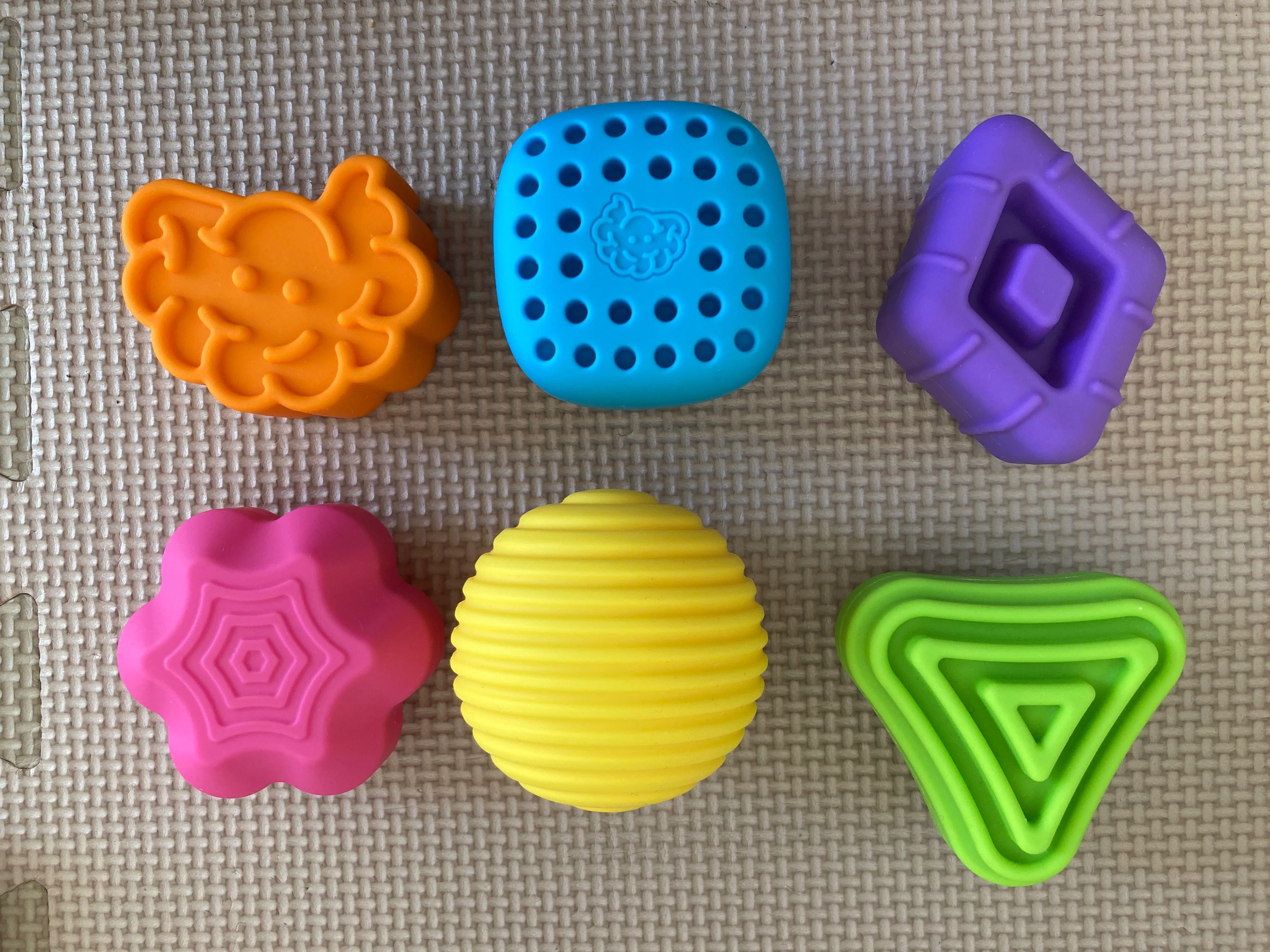 Fat Brain Toys 10m+ Sorter elastyczna kostka InnyBin