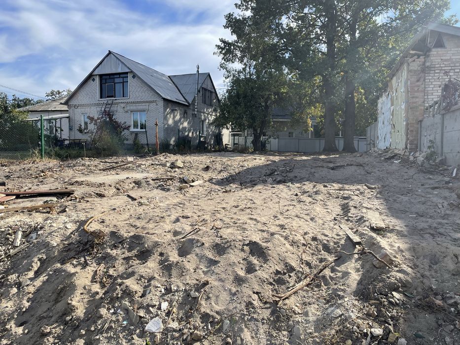 Двофасадна ділянка під будівництво!