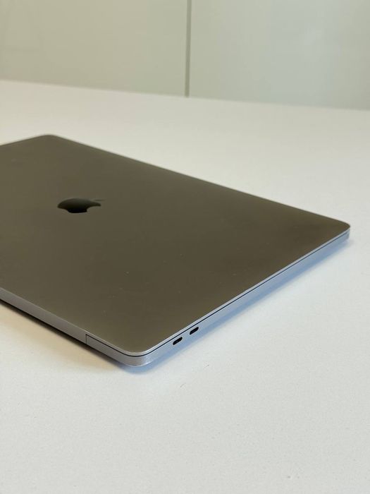 MacBook Pro 16” 2019 i7 16 gb RAM 512 gb SSD Space Gray 117ц