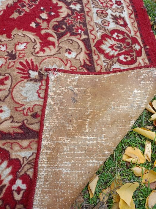 Ковёр почти новый и б/у