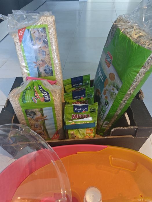 Gaiola para hamster e consumiveis