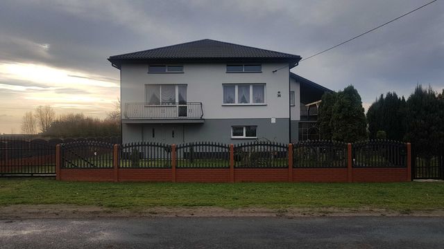 Dom Złoczew, działka 0,56 ha