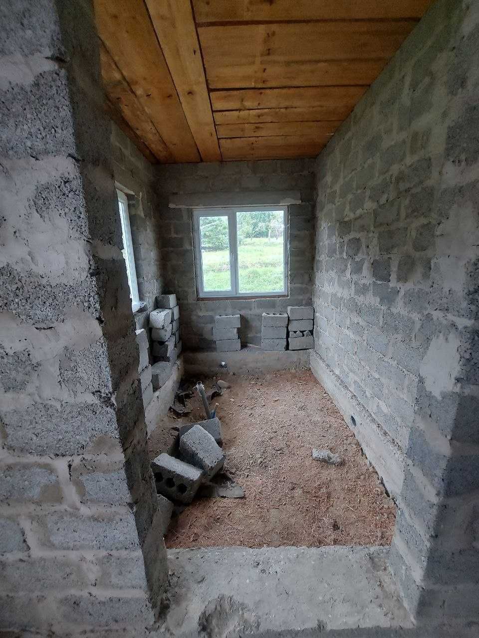Продається житло в Карпатах поруч з струмком та лісом м.Косів