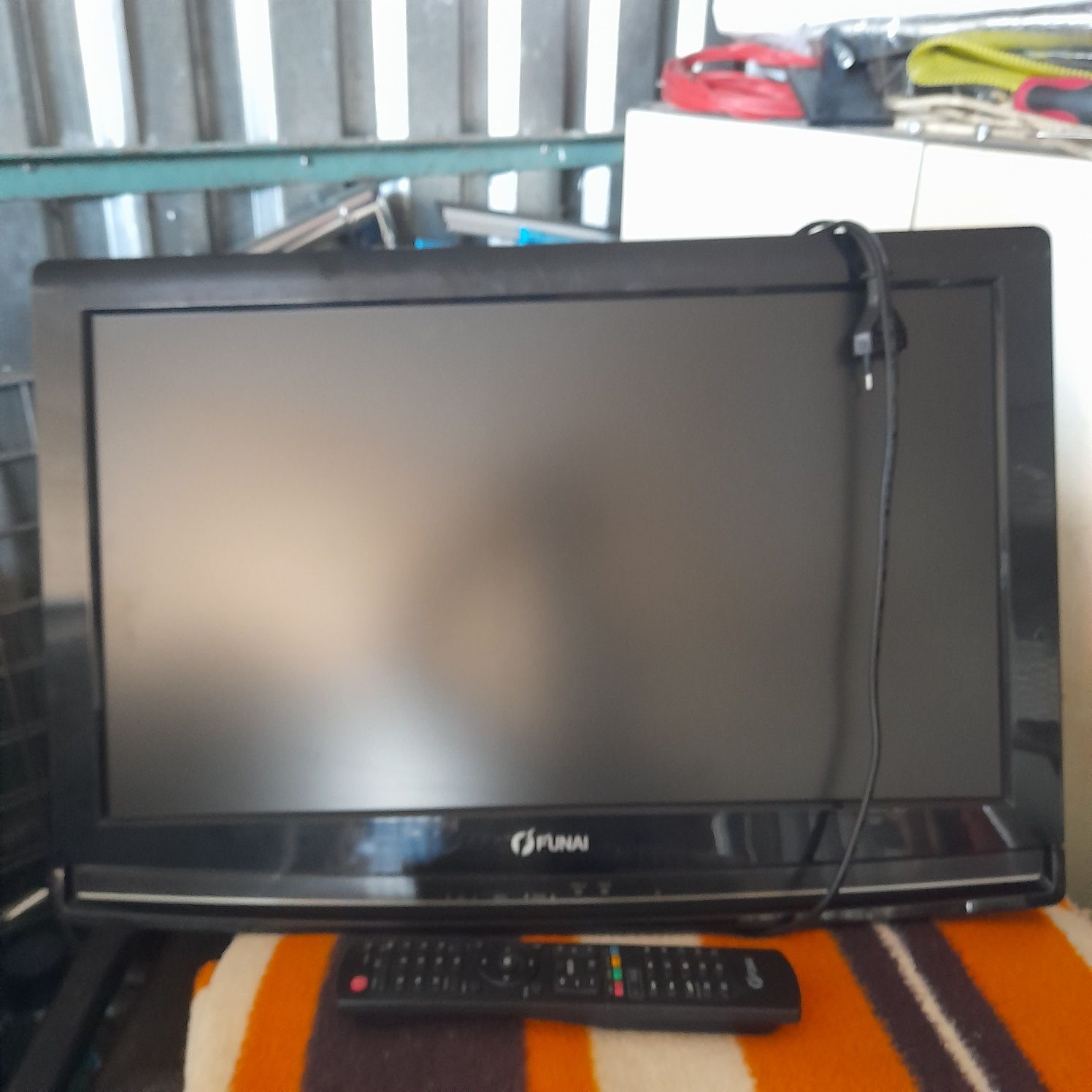 Telewizor LCD 22" FUNAI