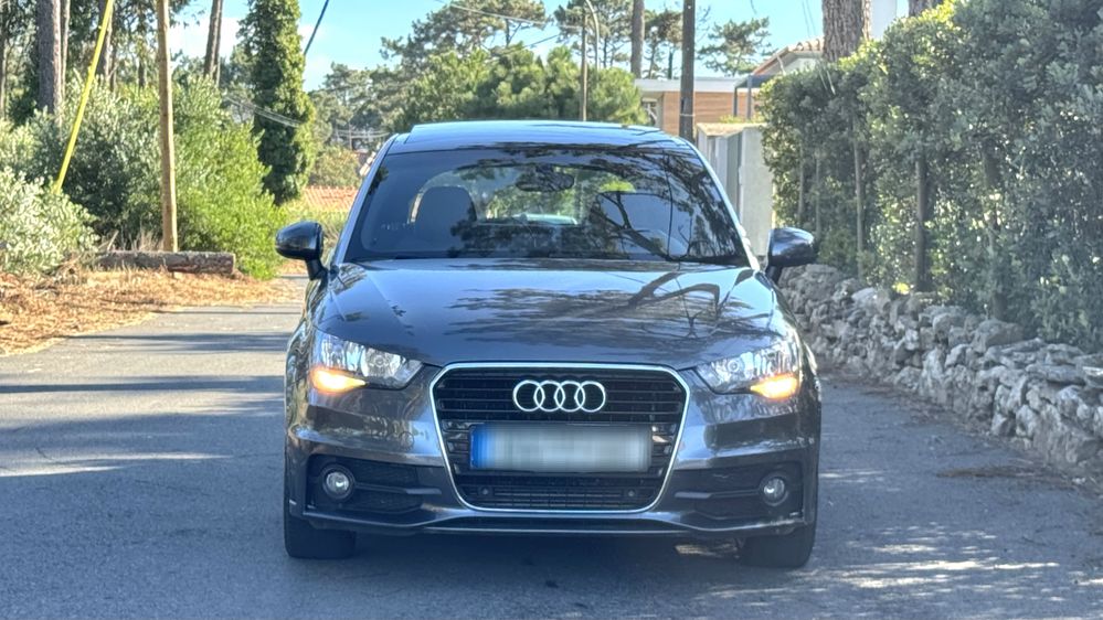 Audi A1 1.6 3x S-line - Caixa Automática