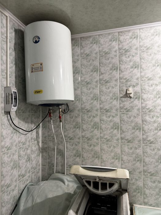 Продается 2 комнатная квартира 8/12 , р-н Малого рынка