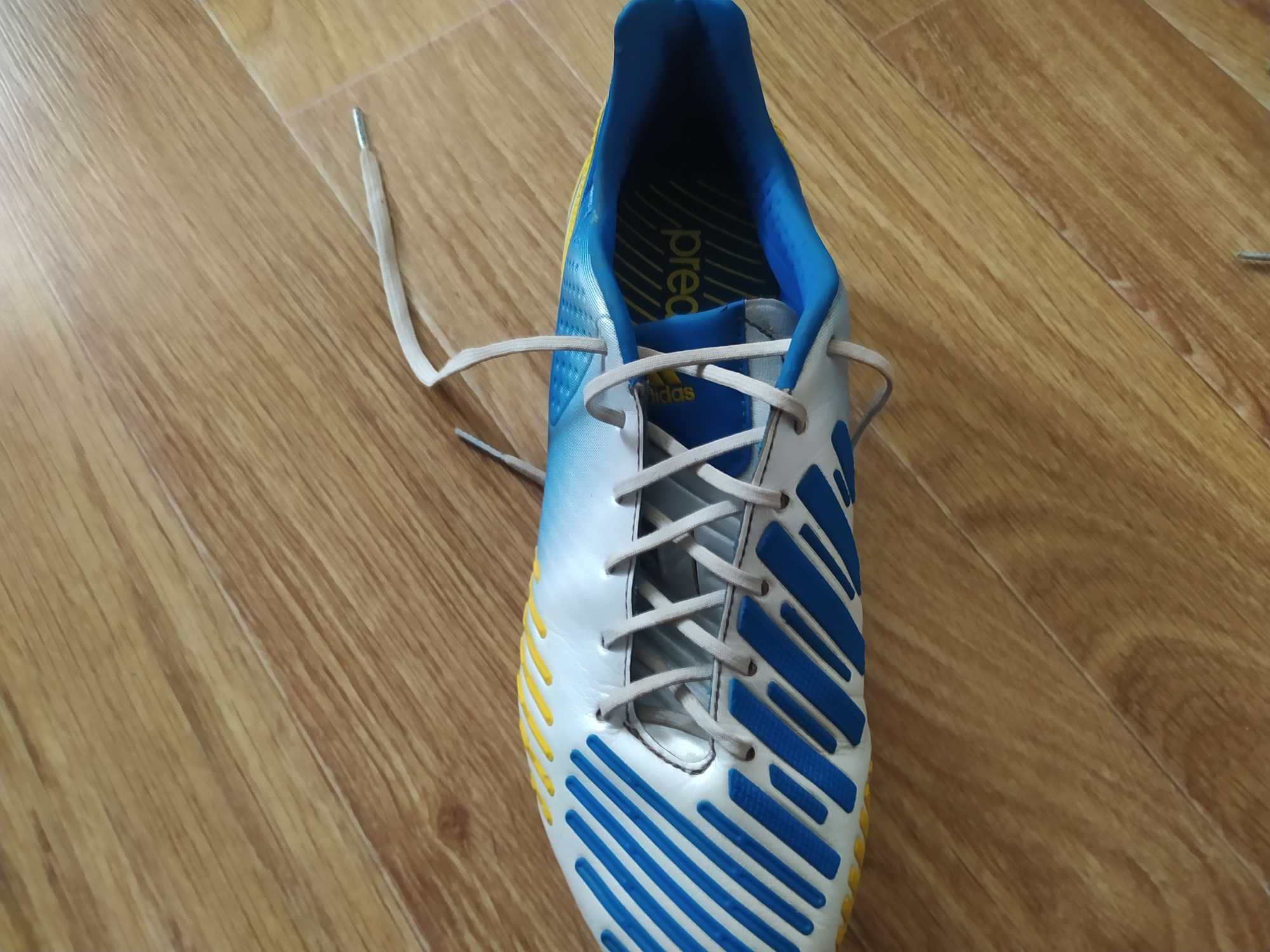 Бутсы Adidas Predator