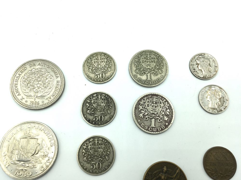 Moedas antigas e raras 50 centavos/ 1 escudo entre outras