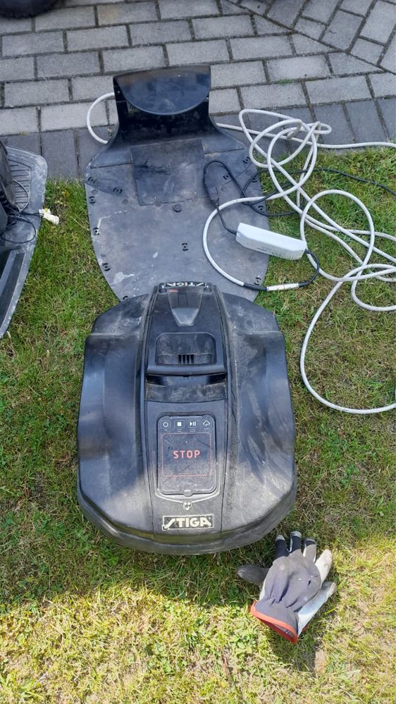 Roboty koszace Bosch Intengo Stiga Autoclip 127 i Husqvarna CS P1