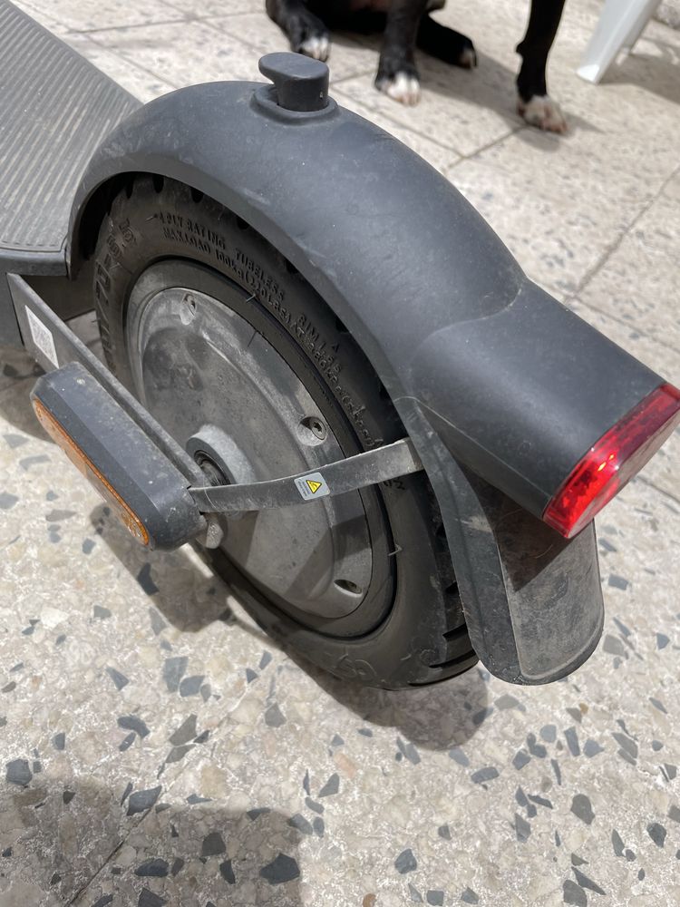 Trotinete Elétrica Xiaomi Mi Electric Scooter 4 Pro (Gen 2) Preta