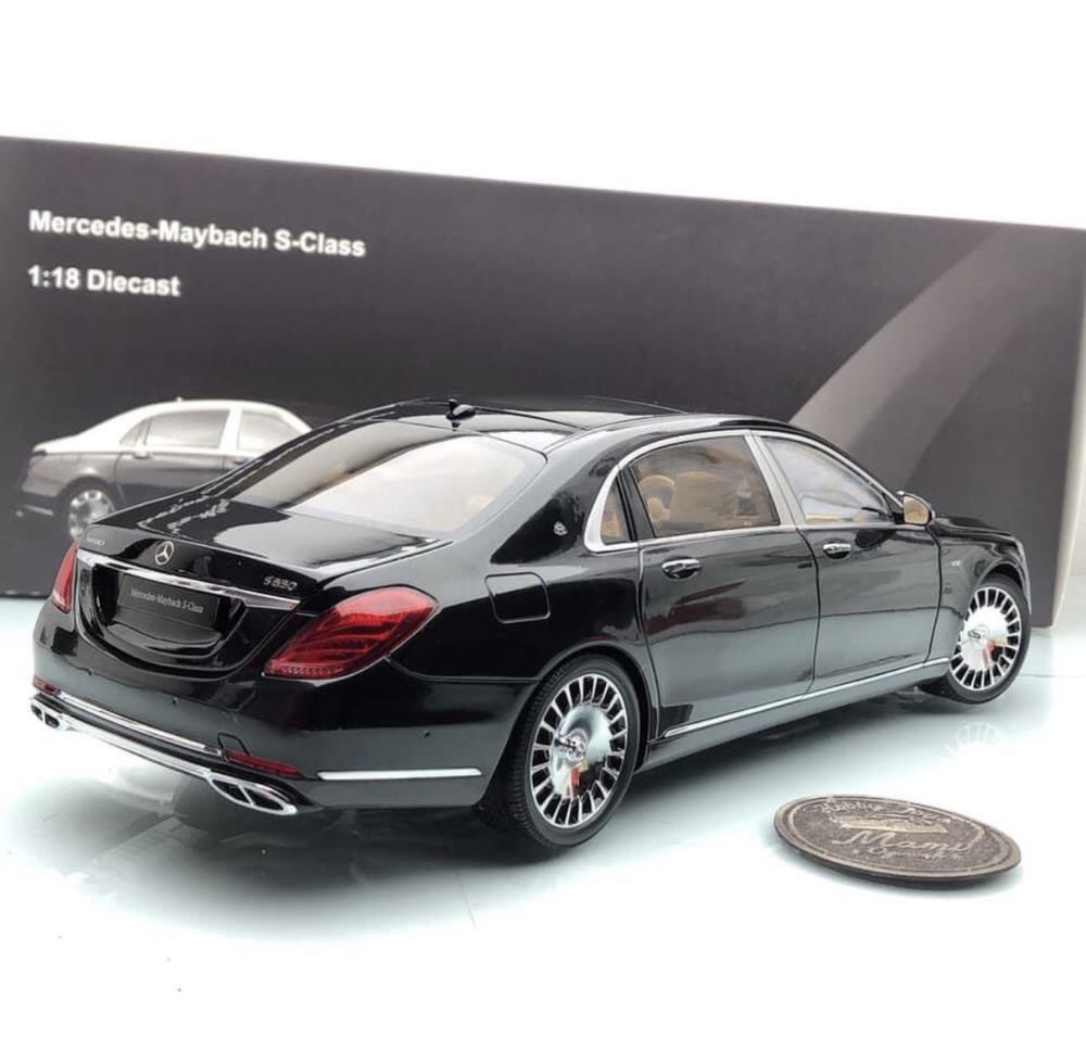 Модель Mercedes Maybach S class 1/18 Almost Real