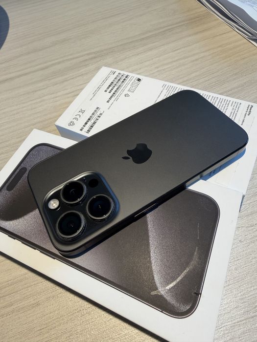 Iphone 15 pro 256gb black titanium
