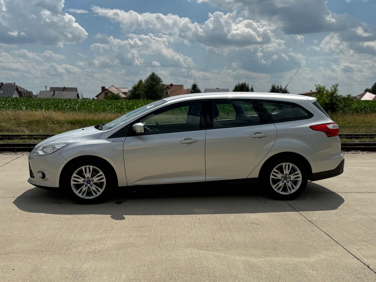 Ford Focus 1.6TDCI , lift 2014r. Sprawny nowe hamulce techniczne autko