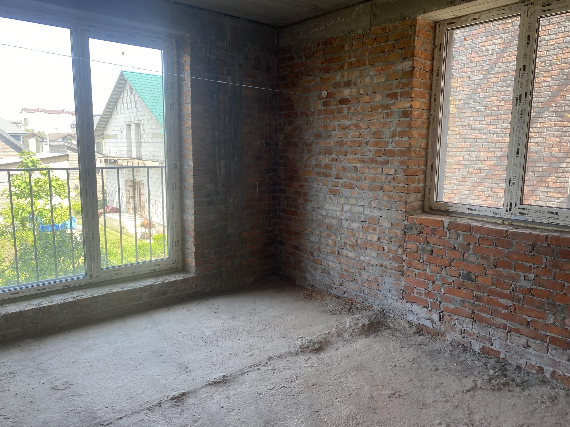 Продаж 2-х кімнатних кв. Гатне, м. Теремки, вул. Інститутська, б. 21