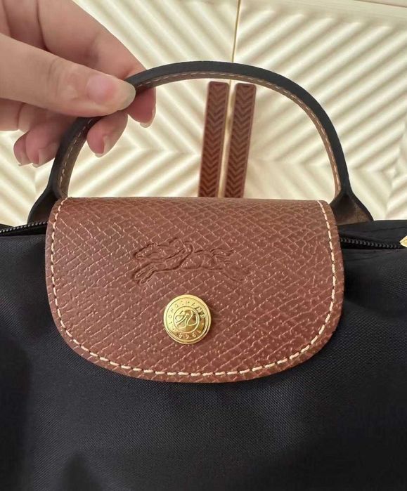 Longchamp mini torba – czarny klasyczny model