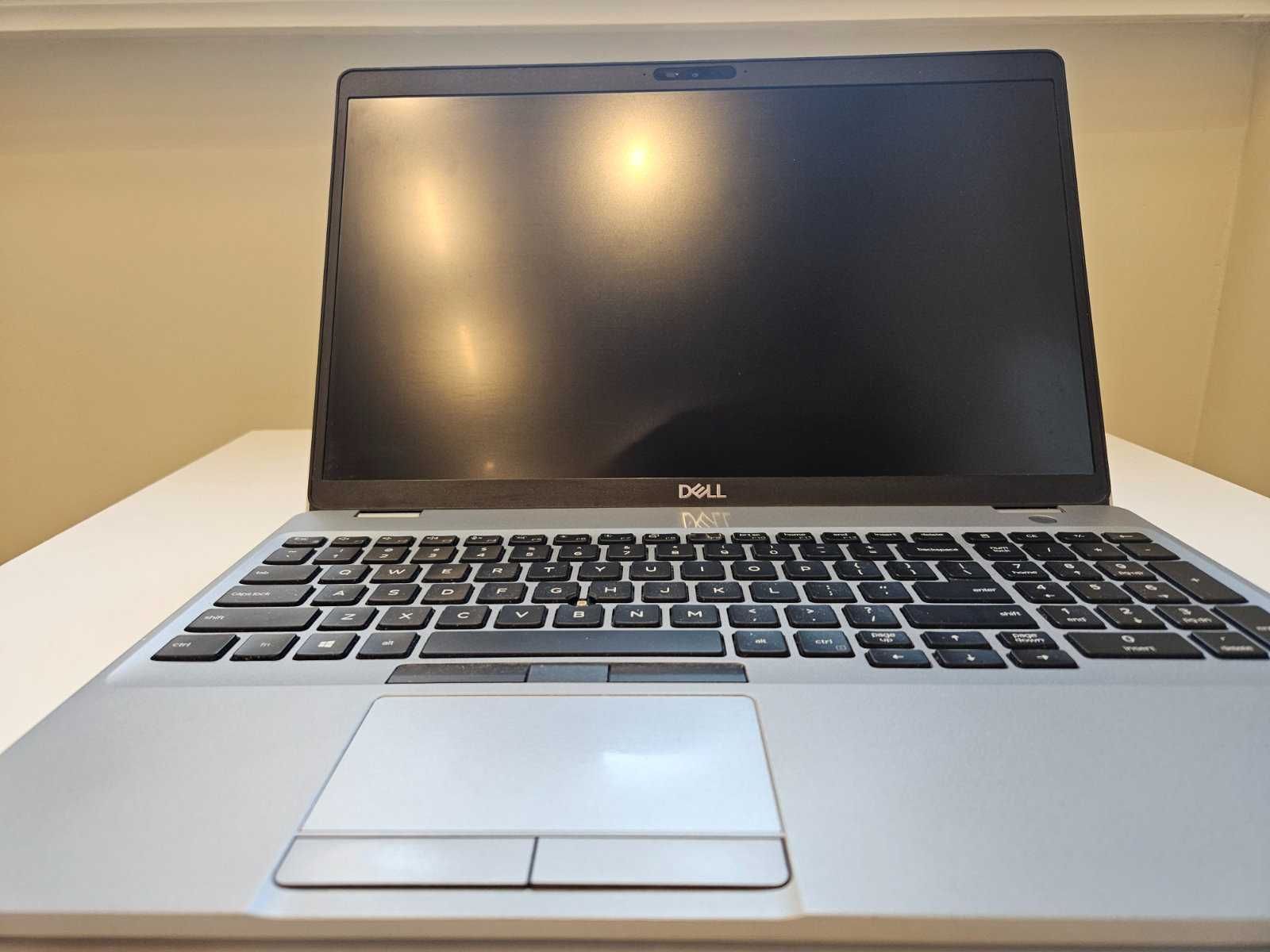 Laptop Dell Latitude 5511 - i7/32Gb/1TB SSD, stacja dokująca GRATIS!