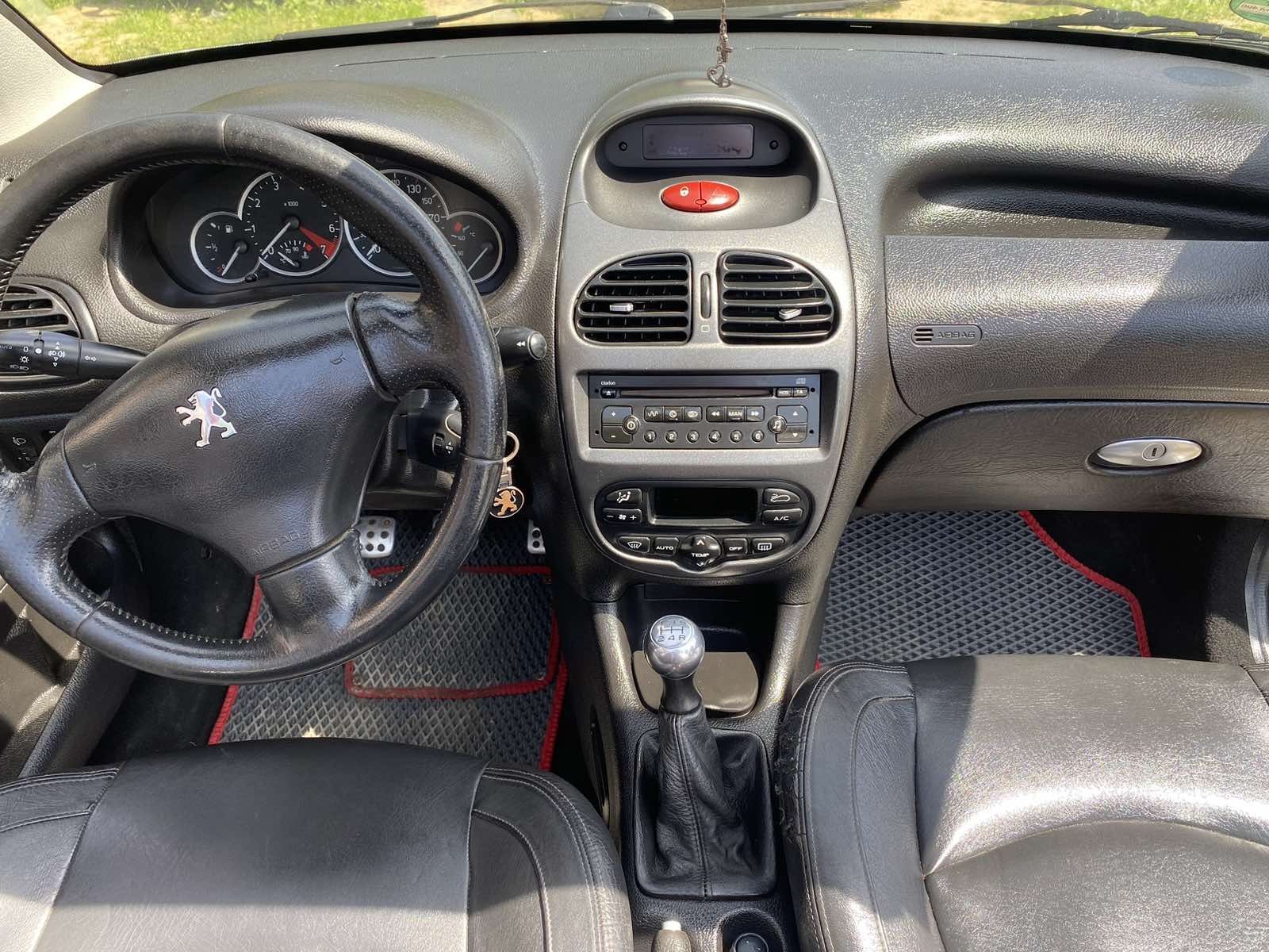 Подається авто в доброму стані.