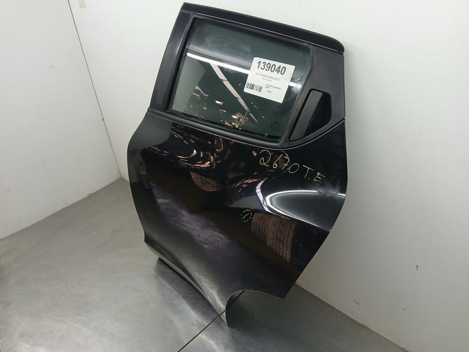 Porta trás esquerda NISSAN Juke (F15)