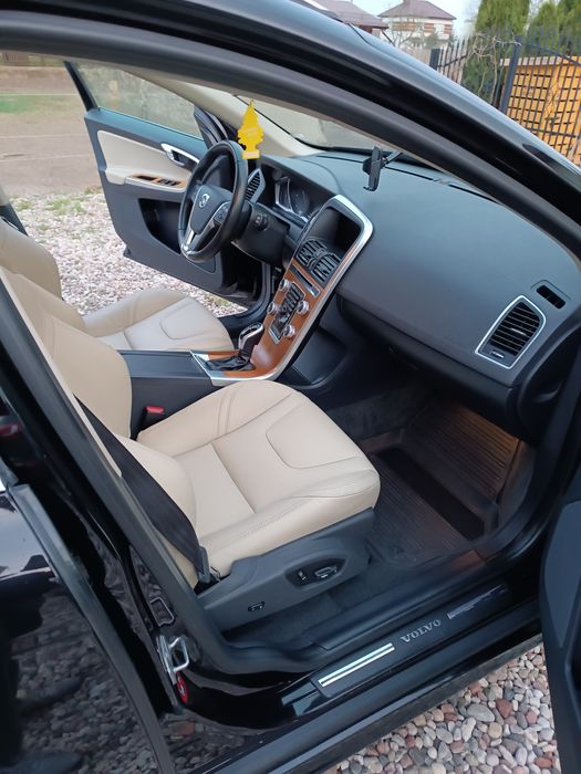 Volvo XC60, D4 DRIVE-E Summum 190 KM, stan idealny, Zamiana