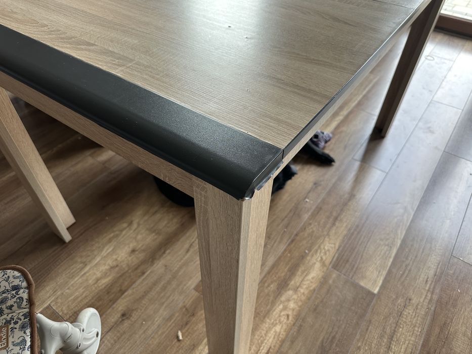 Rozkladany stol do jadalni