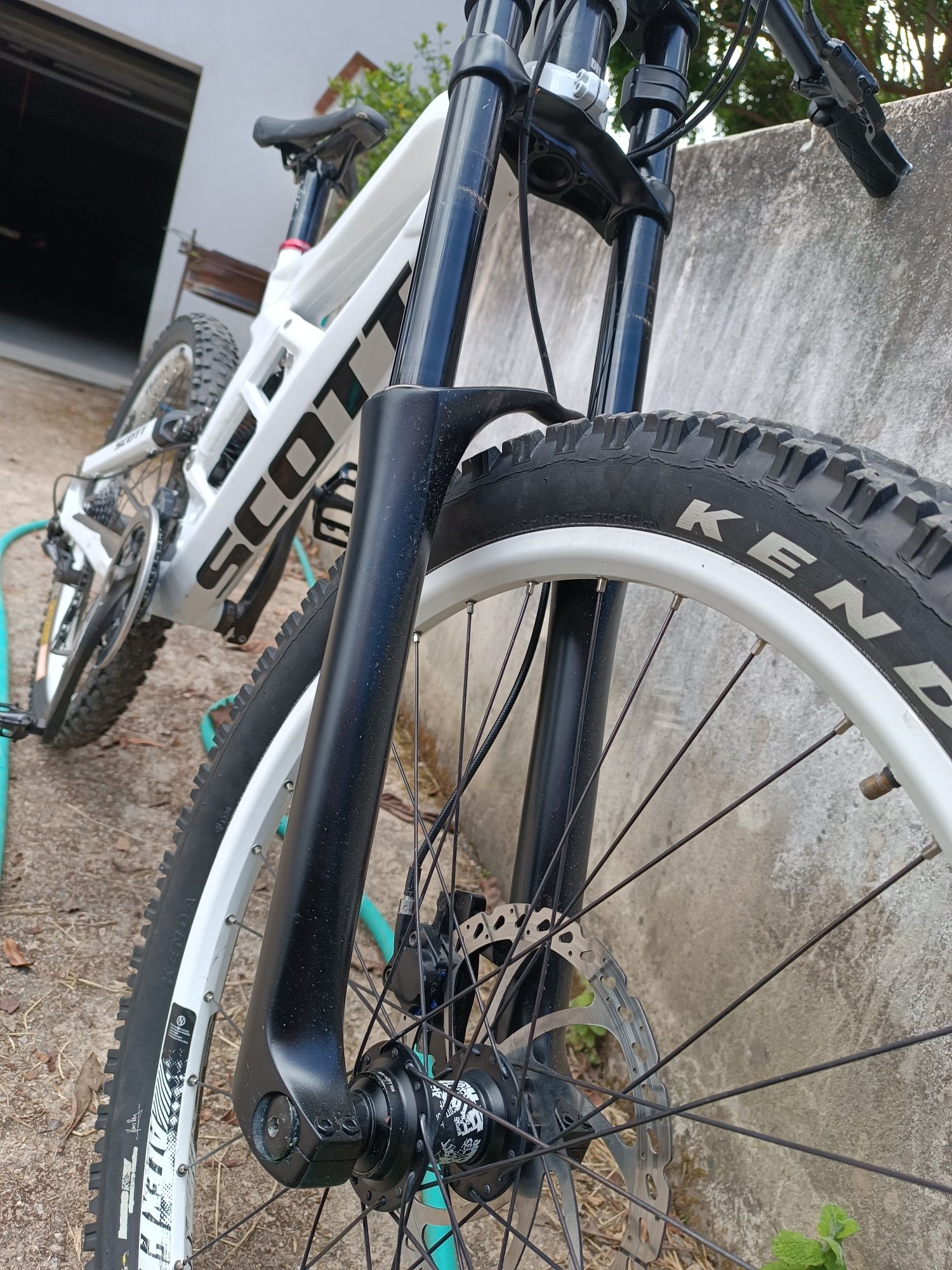 Scott gambler praticamente nova downhill
