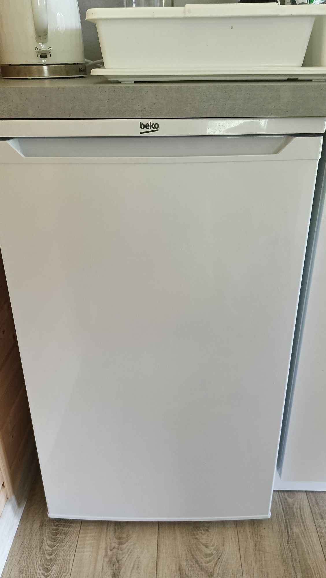 Lodóka podblatowa Beko TS190340N