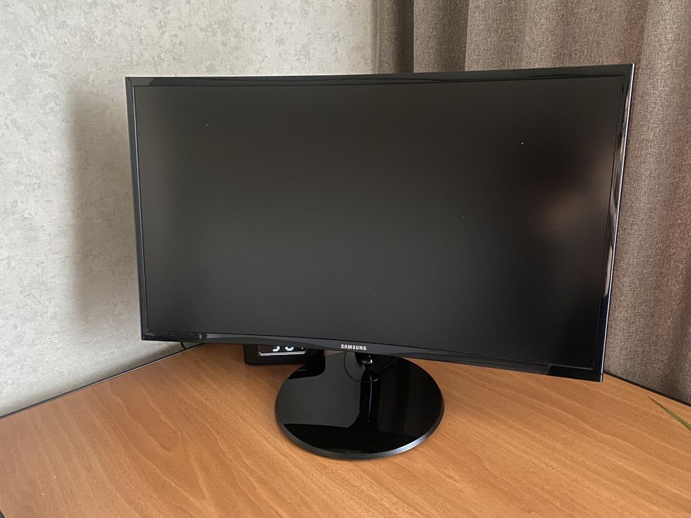 Монитор Samsung 27’