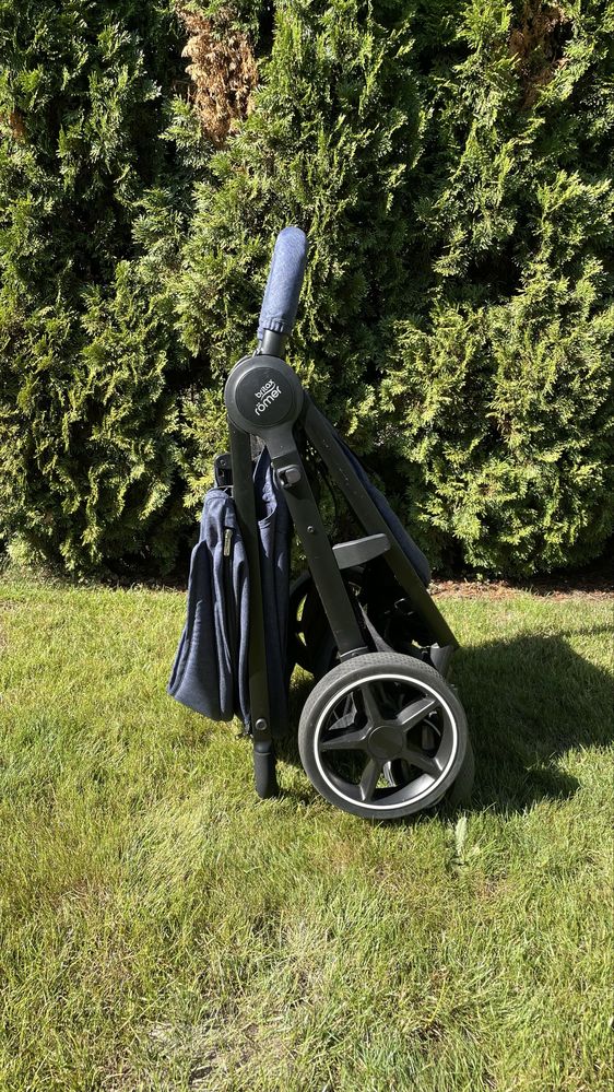 Wózek spacerowy Britax Römer b-agile M + pokrowiec zimowy i na deszcz