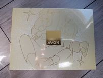 Zestaw attraction Avon dla niej
