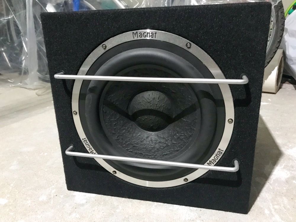 Subwoofer Magnat AD130 Reflex