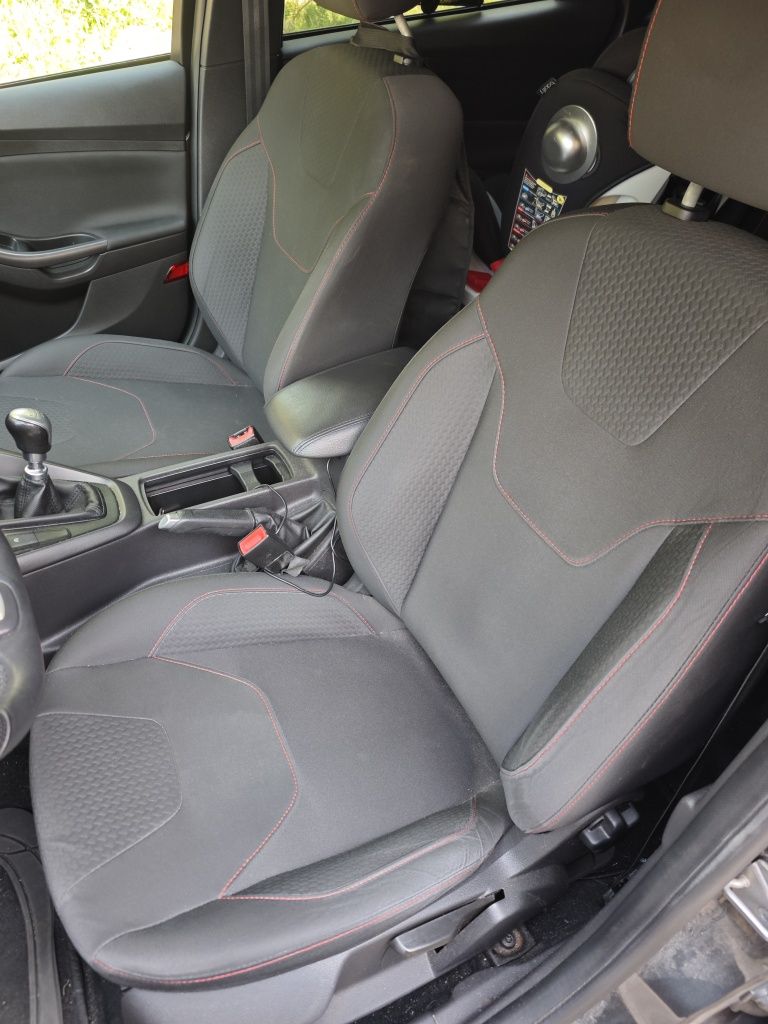 Ford Focus ST-Line 1.5 TDCI 120cv – Nacional – Excelente Estado