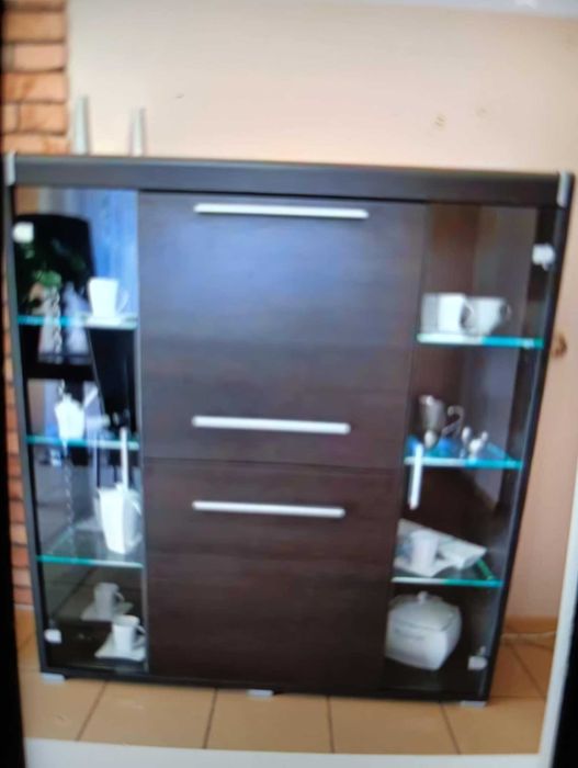 Sprzedam komodę, podświetlana