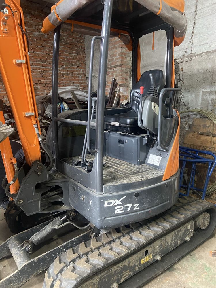 Екскаватор doosan dx 27z