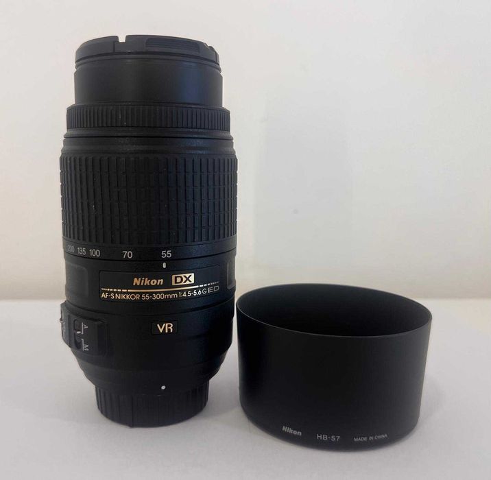 Objetiva 55-300mm 4.5-5.6 G ED VR
