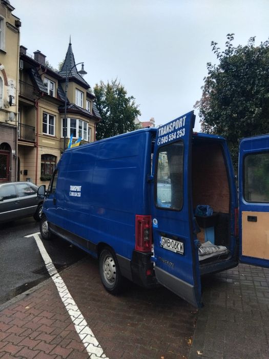 Opróżnianie mieszkań piwnic utylizacja  przewóz gabarytow   kucie
