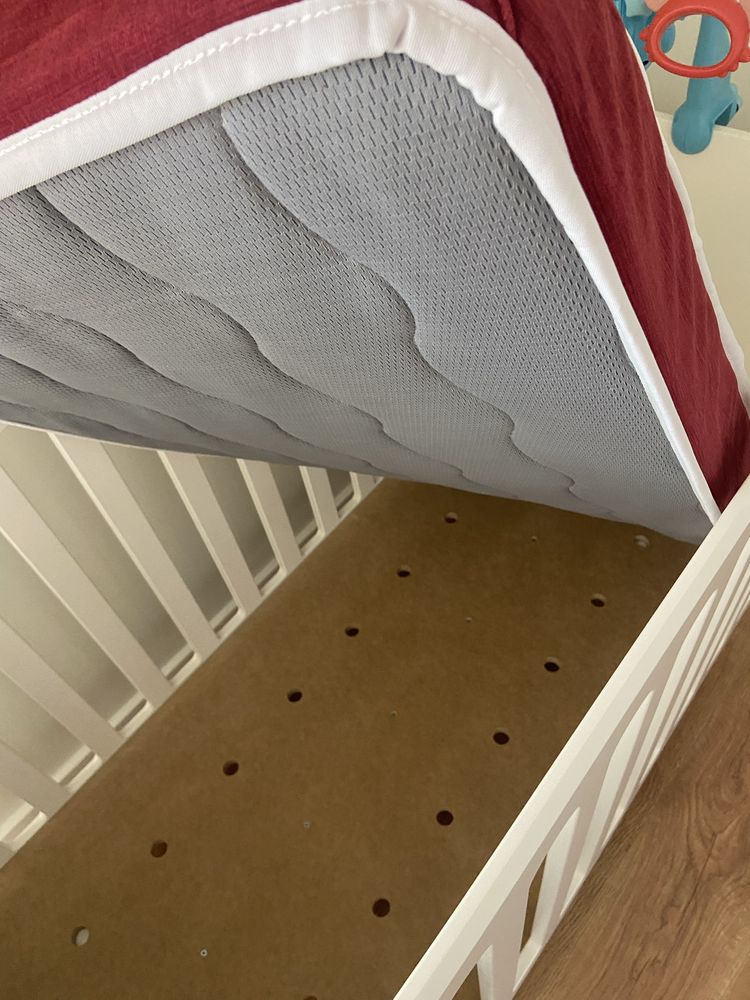 Cama berço de bebé + colchão