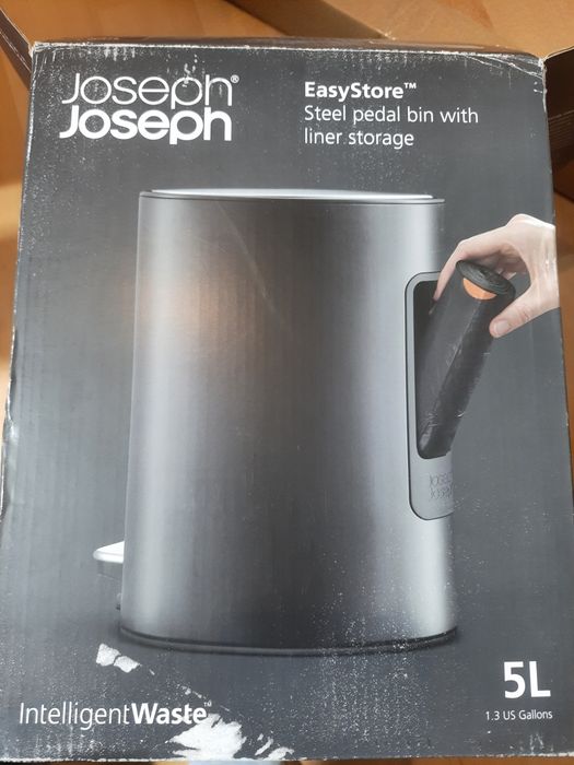 Kosz łazienkowy Joseph Joseph 5l czarny