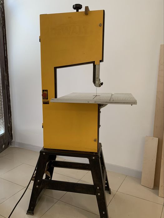 Serra de fita DeWalt